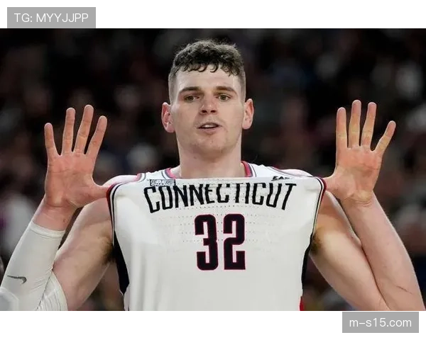 克林根常规赛生涯总得分突破1000分，开拓者新秀稳步成长